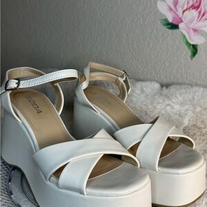 Soda White Platform Shoes with Chunky Sole and Crisscross Straps